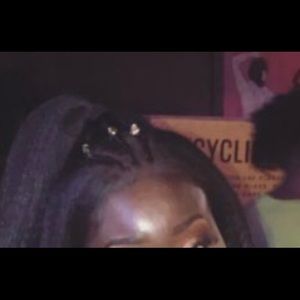 Meet your Posher, Kiya